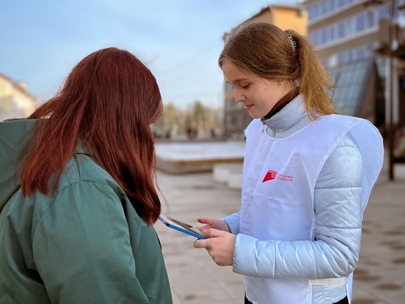 В Вологде увеличили число точек работы волонтеров, помогающих голосовать за объекты благоустройства на 2025 год.