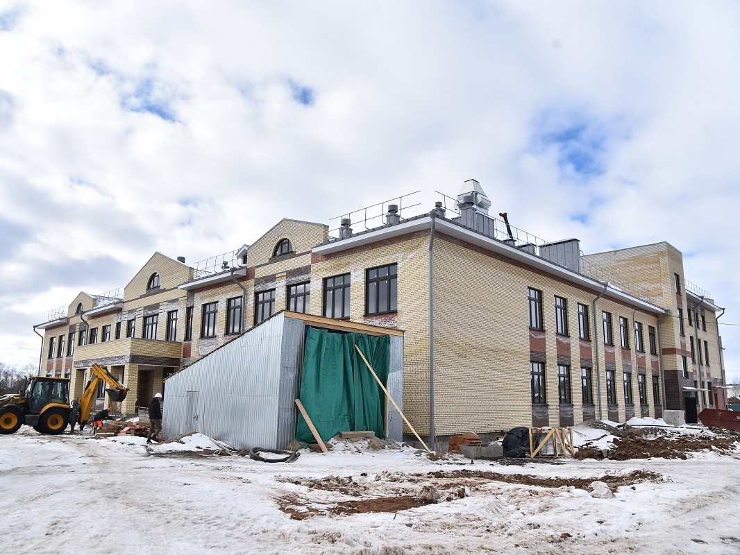 На 62% завершено строительство школы в Прилуках.