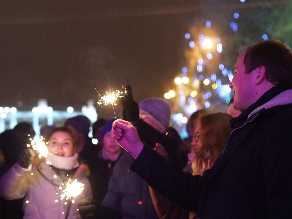 Мэр Вологды Сергей Воропанов поздравляет вологжан с Новым годом.
