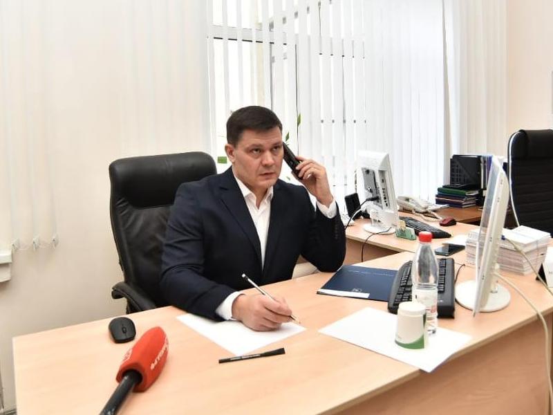 Ежемесячно Мэр Вологды будет отвечать на вопросы предпринимателей в рамках горячей линии