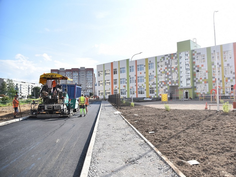 Готовность всех подъездов к новой школе на улице Сергея Преминина в Вологде составляет порядка 90 %.