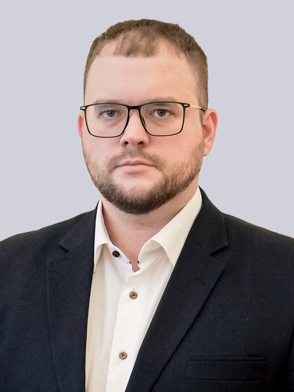 Земсков Артур Валерьевич.