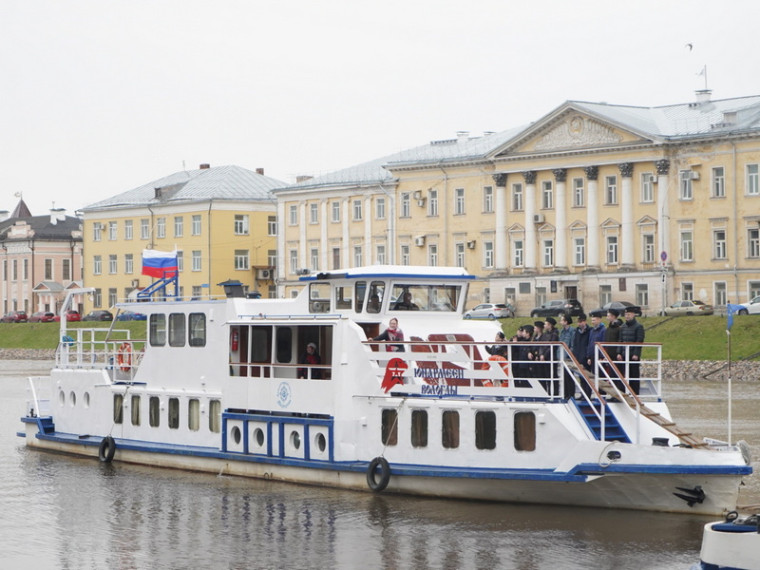 В первое в новом сезоне речное путешествие Вологда - Великий Устюг отправились курсанты морского центра «Меридиан».